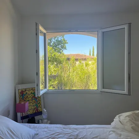 La Vie En Rose Grimaud
